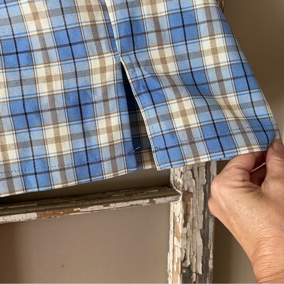 Cute plaid mini skirt with front slits - Picture 4 of 7